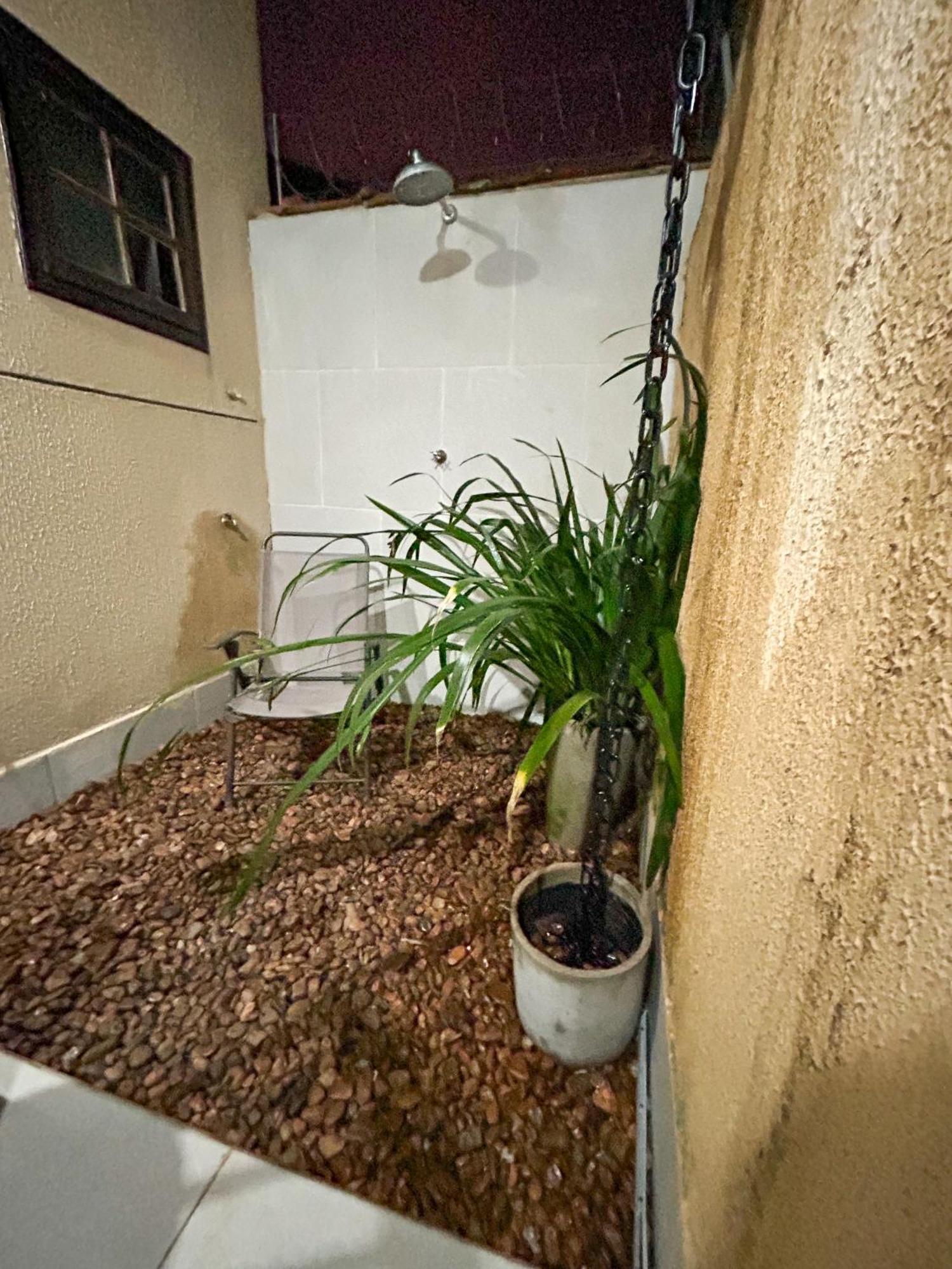 Casa de férias A 500 M Maranduba, Casa 2 Quartos Em *